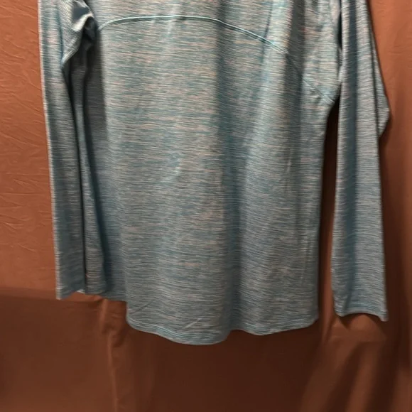 Champion Striped Blue Quarter-Zip Top. Lot of 2 - Picture 7 of 12